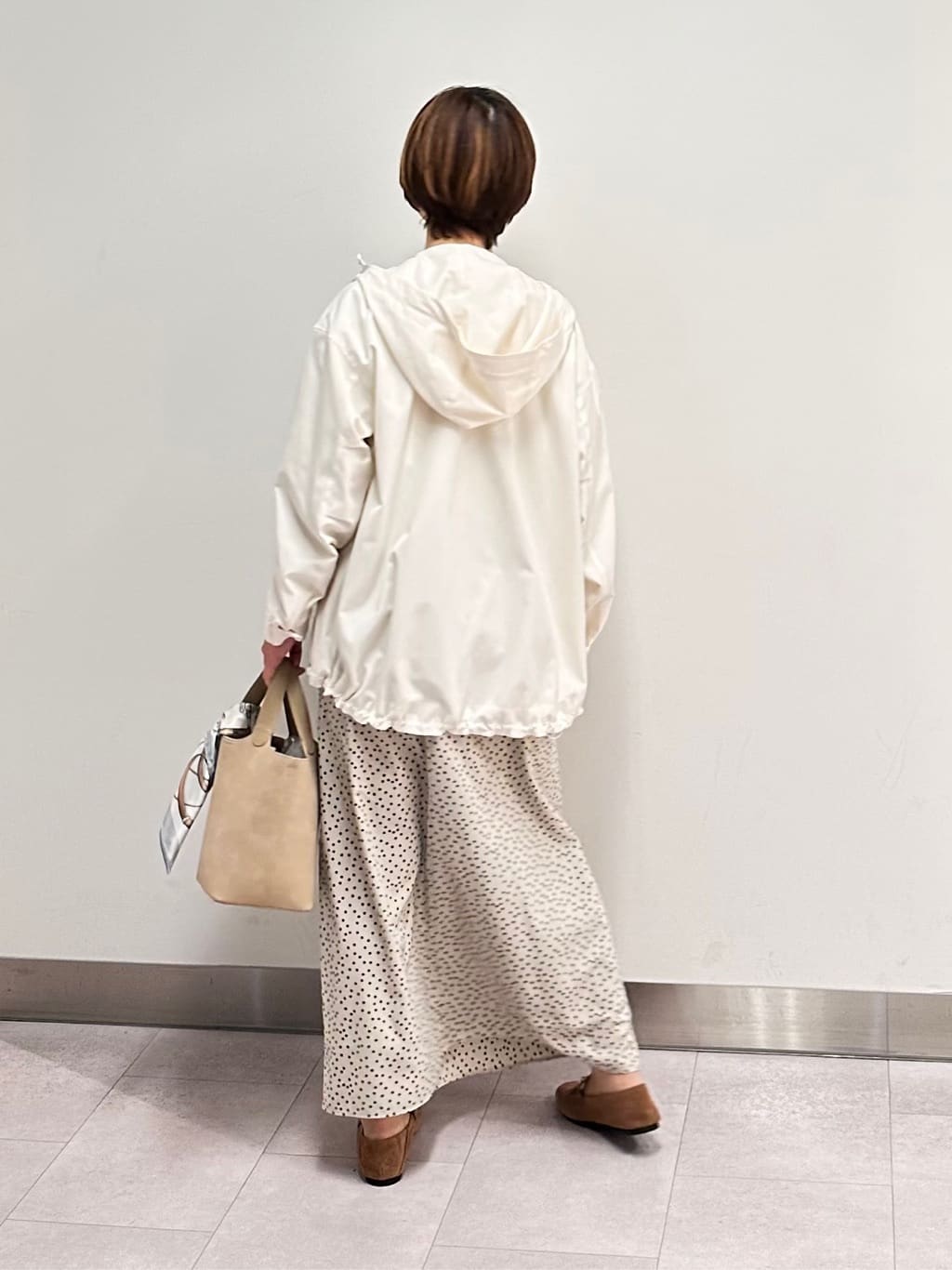 みなこさんの「UNTITLED｜【洗える/清涼感】袖スリットニットプルオーバー」を使ったコーディネート