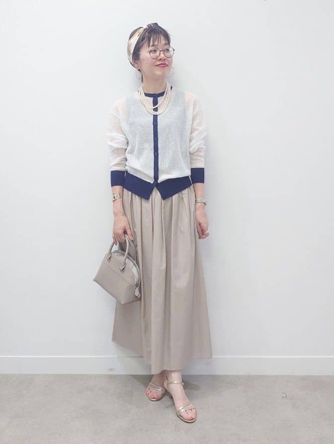 MUTSUKOさんの「UNTITLED｜【洗える】シアーニットカーディガン」を使ったコーディネート