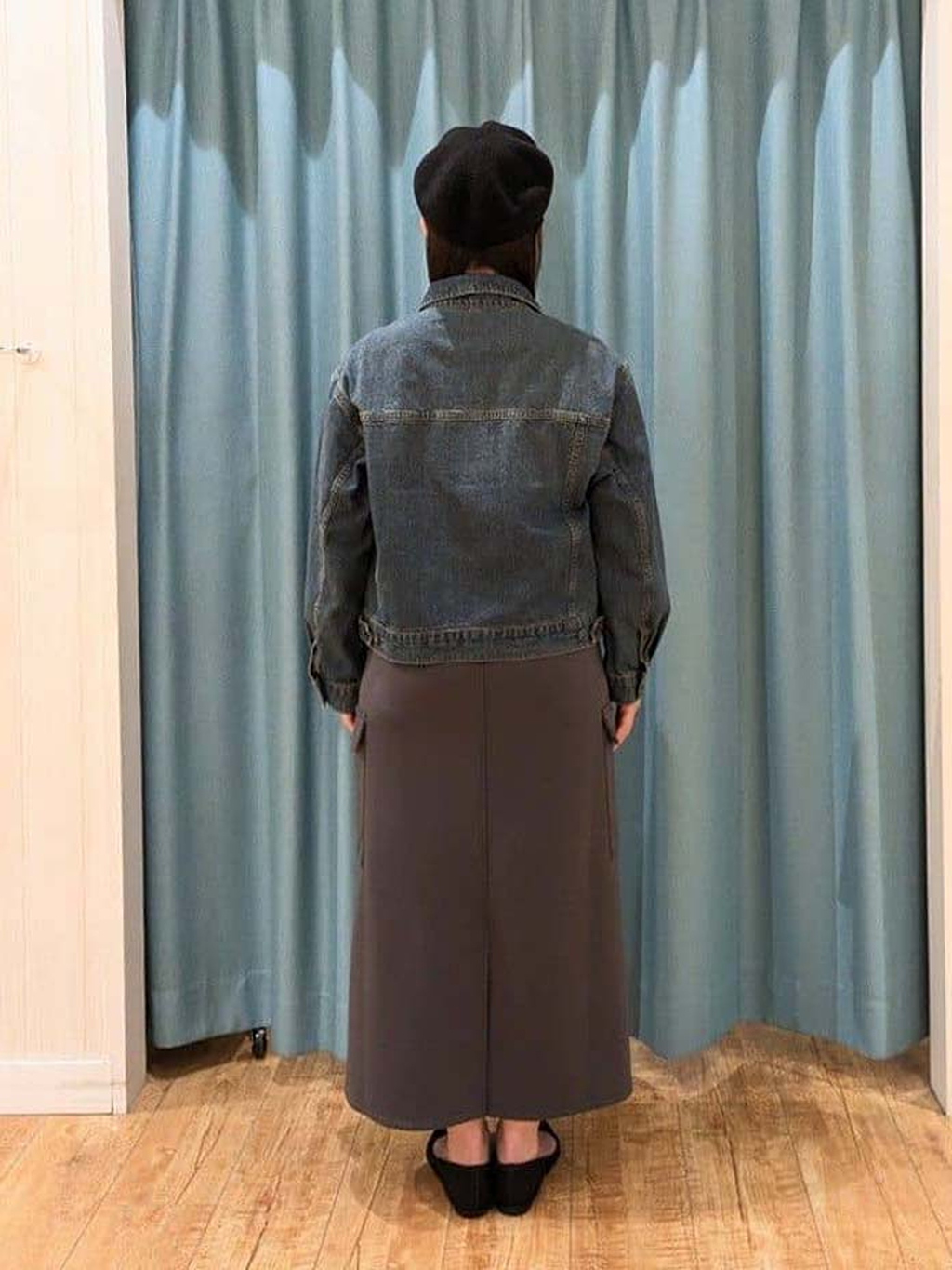 Miさんの「SHOO･LA･RUE｜【洗濯機可/S-LL】サイドポケットでこなれ感のある ダンボールカーゴスカート」を使ったコーディネート
