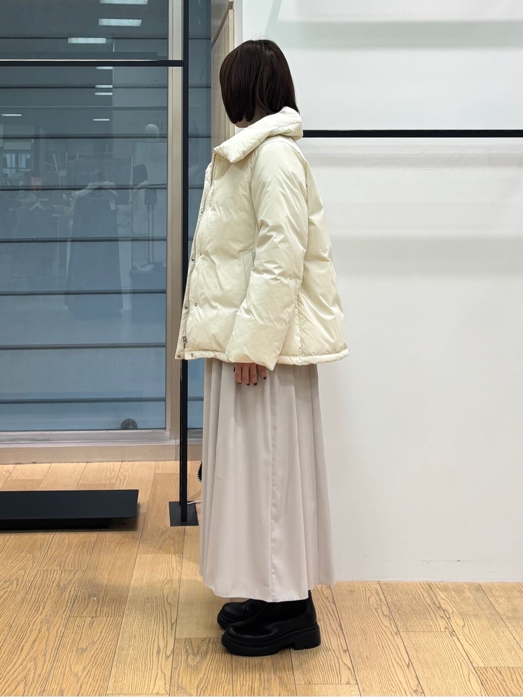 asamiさんの「INDIVI｜【洗える／華やか】袖プリーツニット」を使ったコーディネート