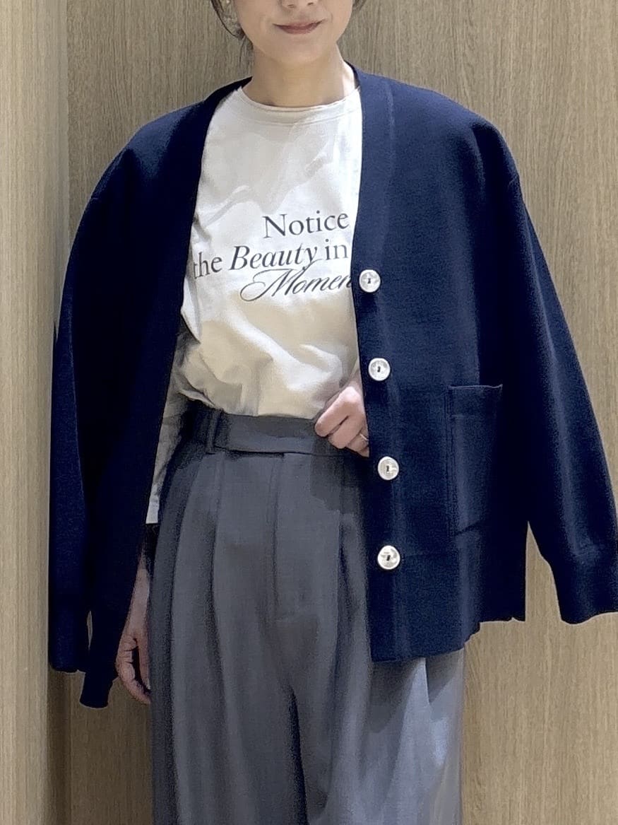 たけねぇさんの「OPAQUE.CLIP｜リラクシーロゴプリントTシャツ【洗濯機OK】」を使ったコーディネート