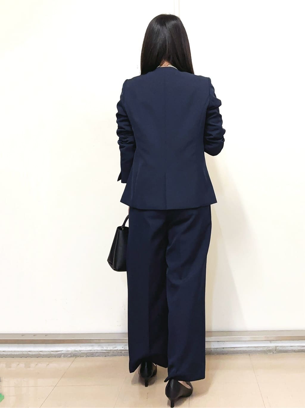 あきさんの「OPAQUE.CLIP｜《通勤／セットアップ対応》 Vネックジャケット／ダブルクロス【洗濯機OK】」を使ったコーディネート