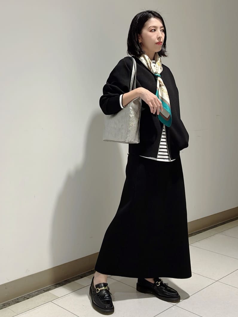 環さんの「UNTITLED｜【洗える/レイヤードTシャツ】ラウンドテールジャージプルオーバー」を使ったコーディネート