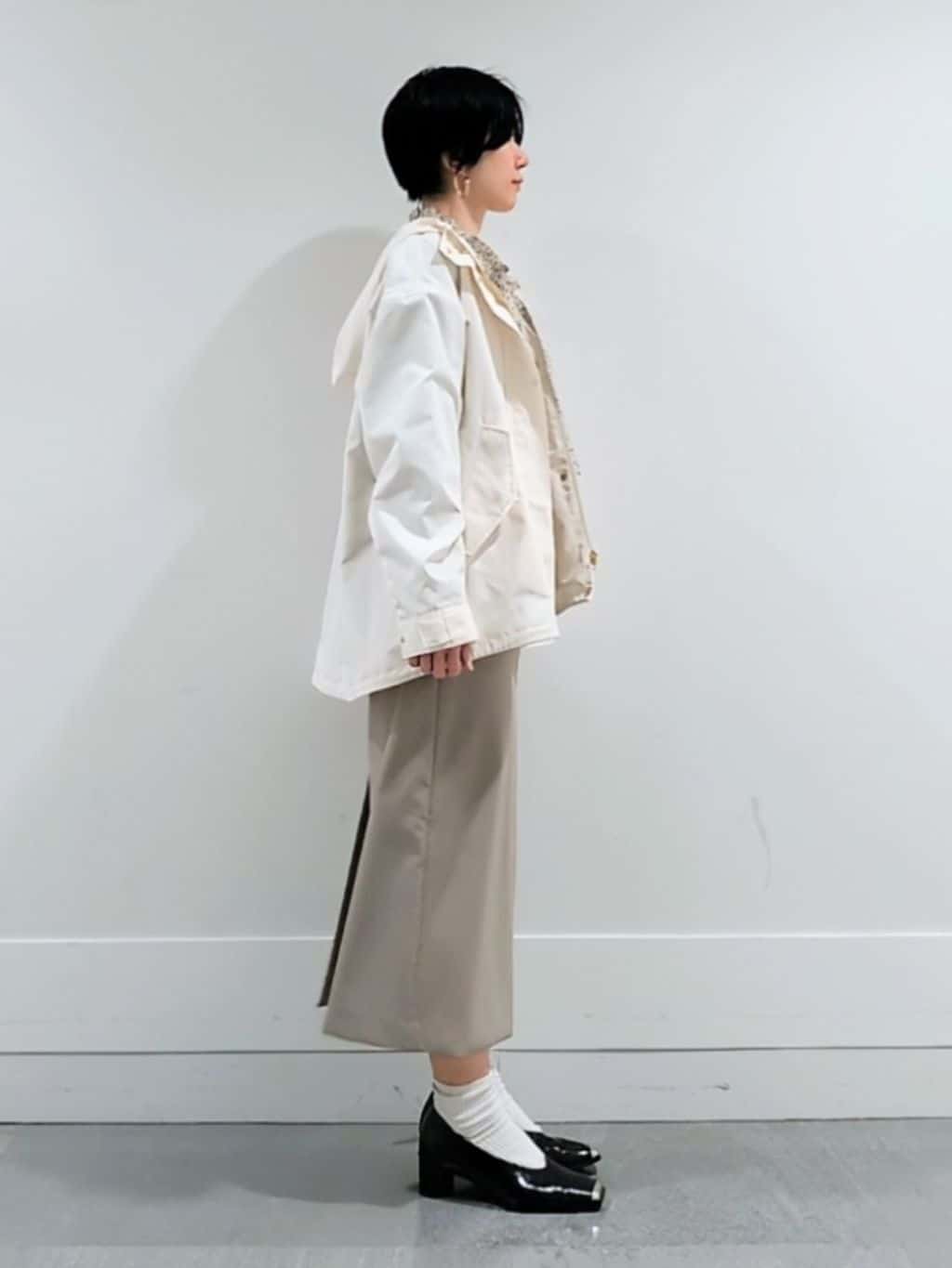 ミズタさんの「UNTITLED｜◆【洗える/セットアップ可】ランダムドットブラウス」を使ったコーディネート