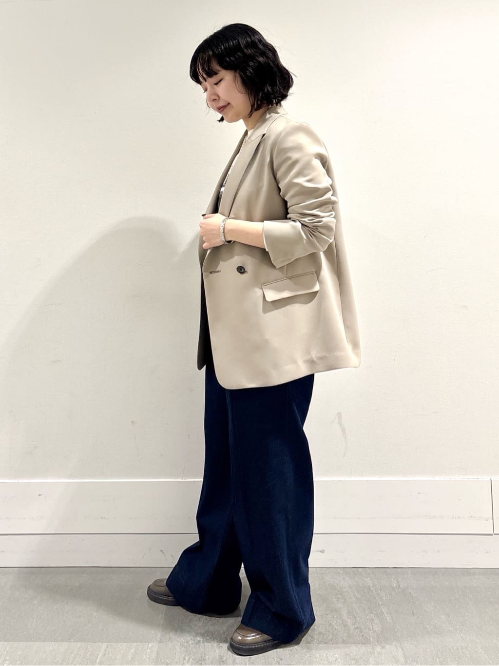 モエカさんの「UNTITLED｜◆【洗える/ストレッチ性】ダブルブレストジャケット」を使ったコーディネート