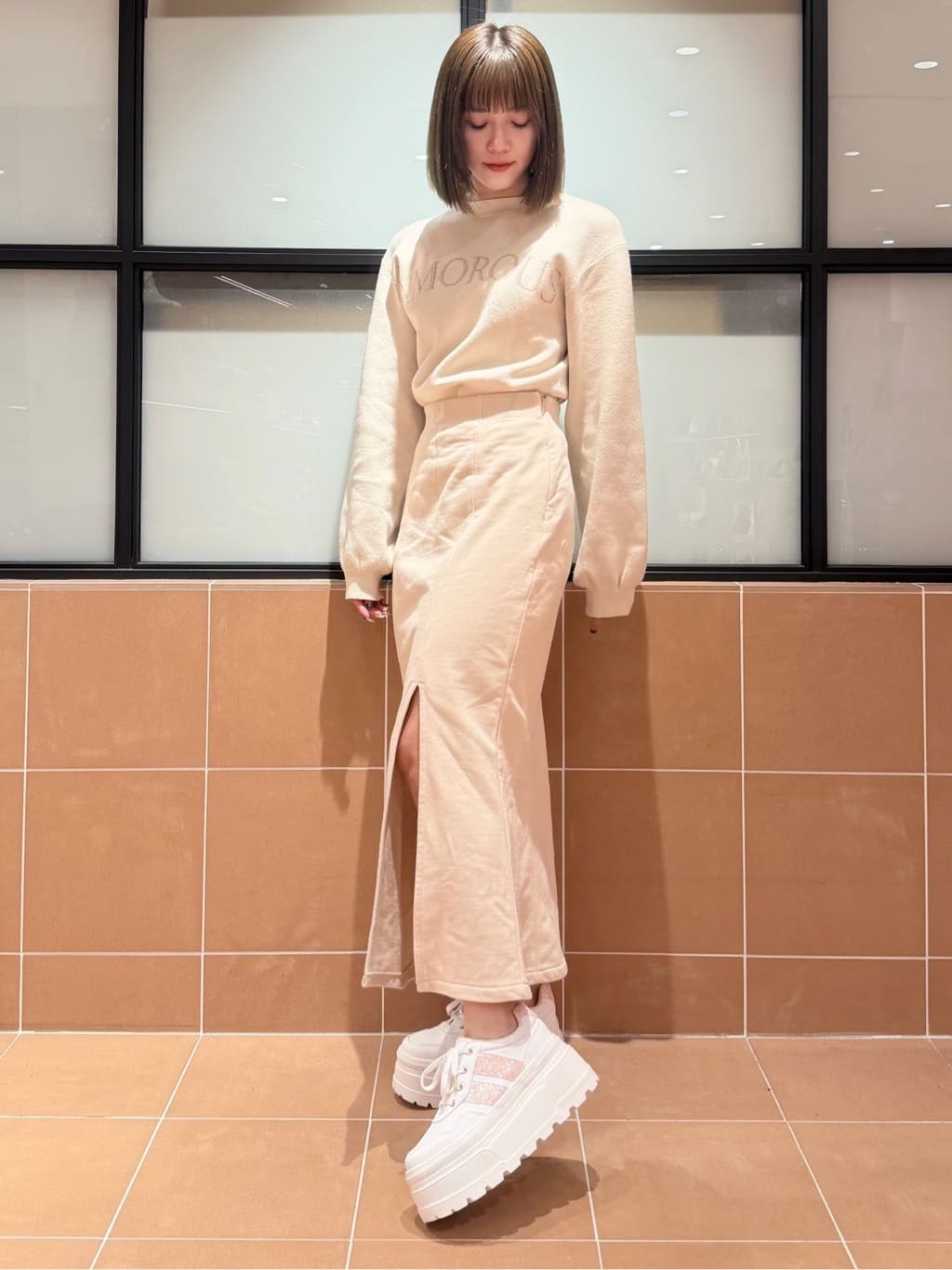 マナミさんの「ESPERANZA｜ラメライン厚底スニーカー」を使ったコーディネート