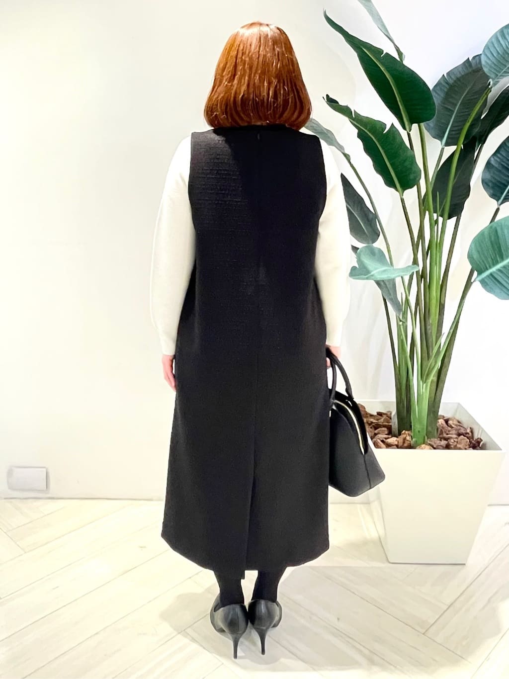 Tomoさんの「UNTITLED｜【洗える/細見え】ツイード ジャンパースカート」を使ったコーディネート
