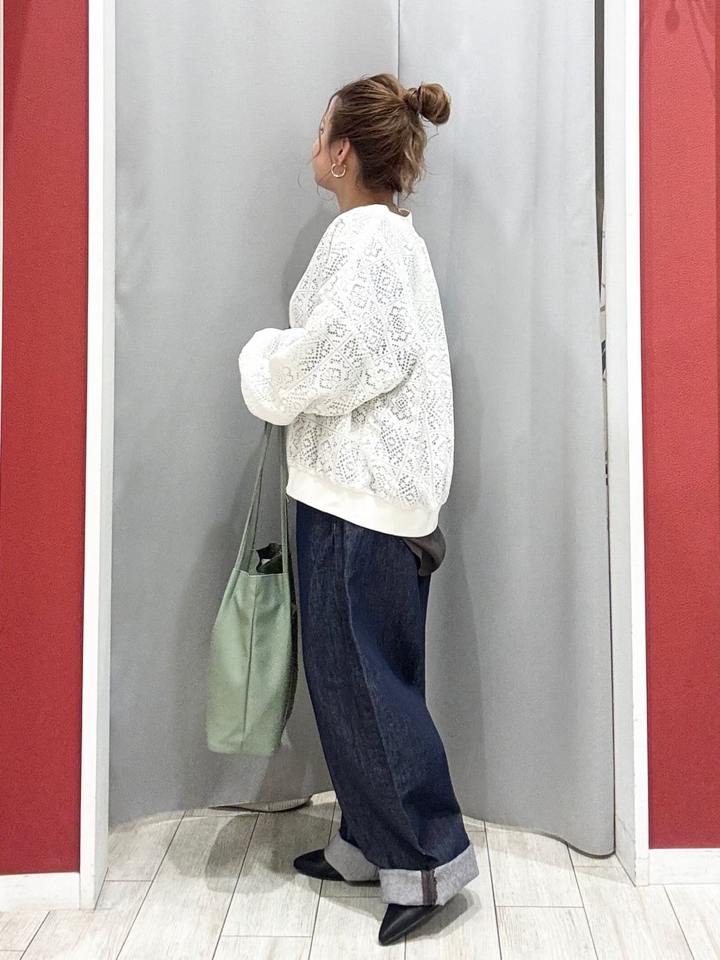 shioさんの「SHOO･LA･RUE｜ちょうどいい華やかさ　ふんわりレースブルゾン」を使ったコーディネート