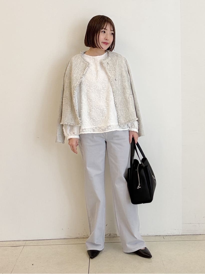 yoshiyaさんの「INDIVI｜【ラム革／美脚／通勤】レザーパンプス」を使ったコーディネート