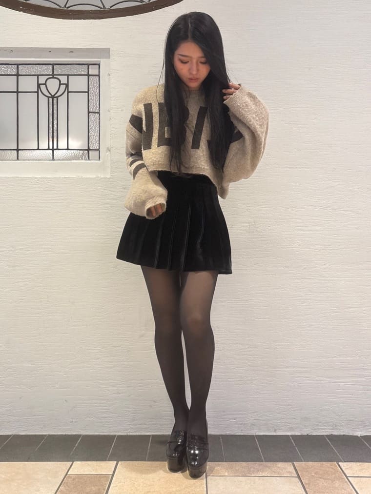 ゆずはさんの「ESPERANZA｜【ラク盛り/ローファー】リピーター続出／脚長美脚 厚底ローファー」を使ったコーディネート