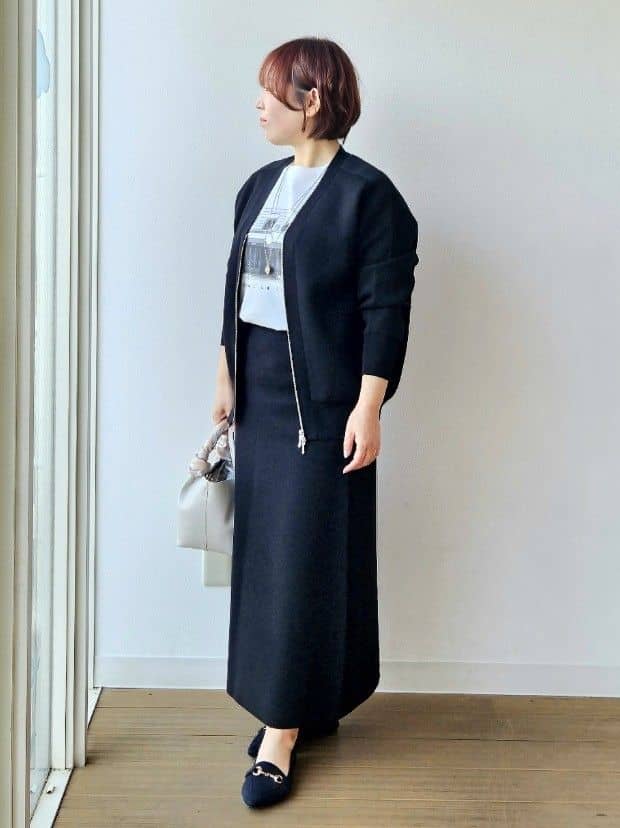 やじまさんの「UNTITLED｜◆【軽羽織り/セットアップ可】ジップアップニットカーディガン」を使ったコーディネート