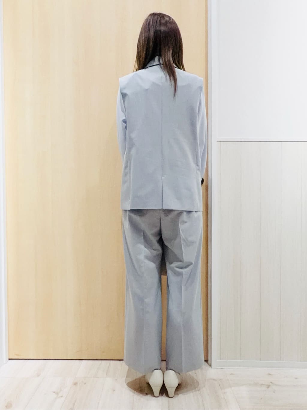 Naさんの「SHOO･LA･RUE｜【セットアップ可/S-LL/洗濯機可】サッと羽織ってこなれ見え ダブルブレストジレ」を使ったコーディネート