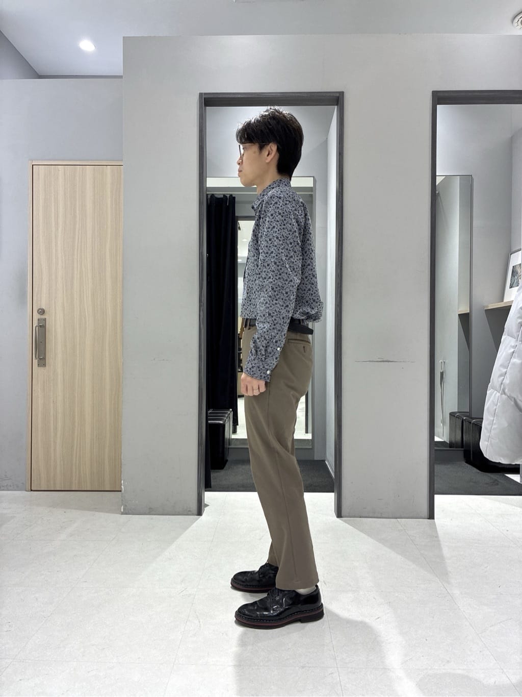 わいずみさんの「TAKEO KIKUCHI｜播州 ドビーストライプ フラワーシャツ」を使ったコーディネート