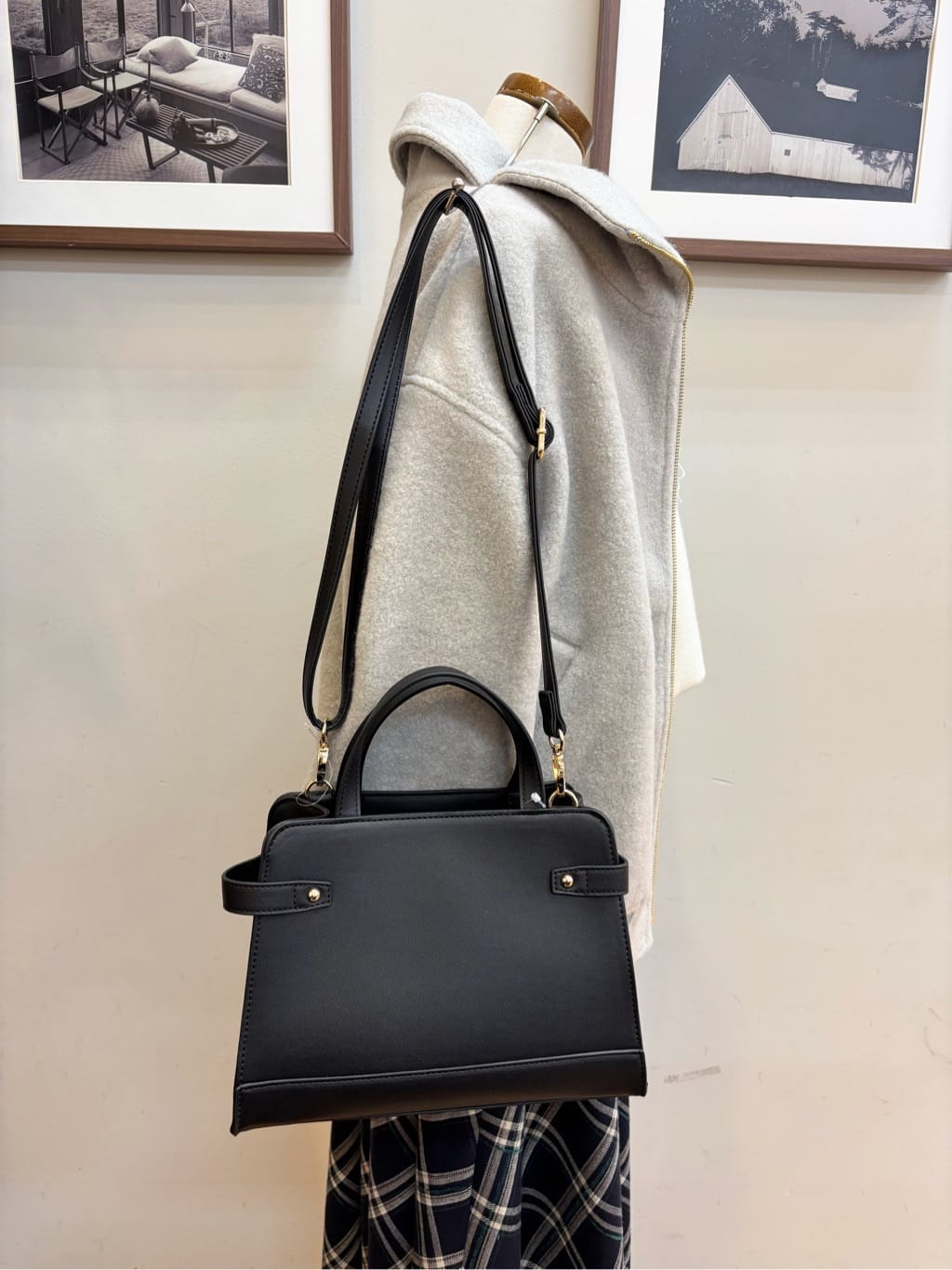 maiさんの「SHOO･LA･RUE｜【洗濯機可/S-LL】裾スカラップが差がつく コード刺繍ロゴニット」を使ったコーディネート