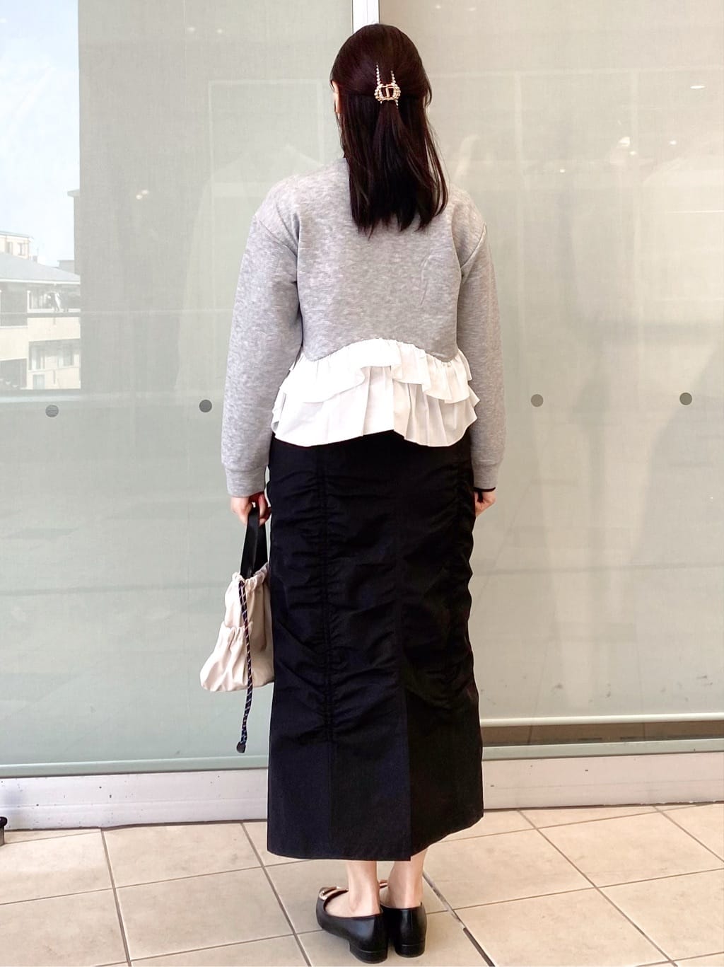 Jeanさんの「OPAQUE.CLIP｜裾フリルドッキングトップス【洗濯機OK】」を使ったコーディネート
