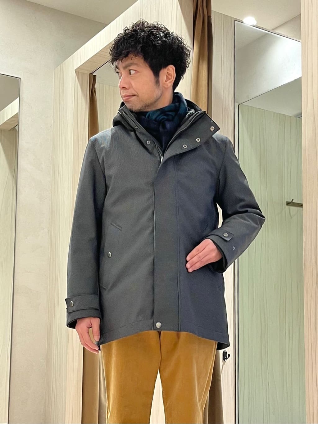 URAさんの「TAKEO KIKUCHI｜【3WAY】ドビー ダウンライナー付ブルゾン」を使ったコーディネート