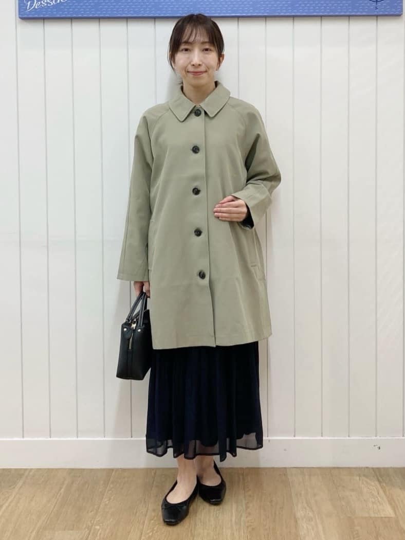 yoshiさんの「Dessin｜【花粉ガード/撥水加工/洗える】ステンカラースプリングコート」を使ったコーディネート