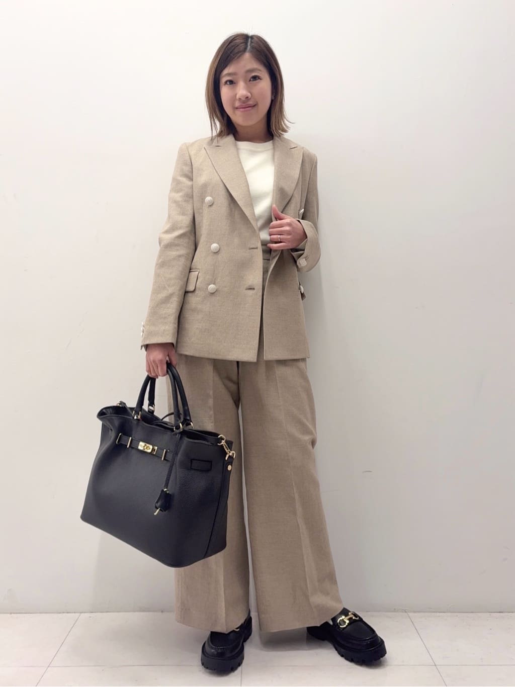 Nishijimaさんの「DRESSTERIOR｜◆【ウォッシャブル】コットンフルニードルニット」を使ったコーディネート