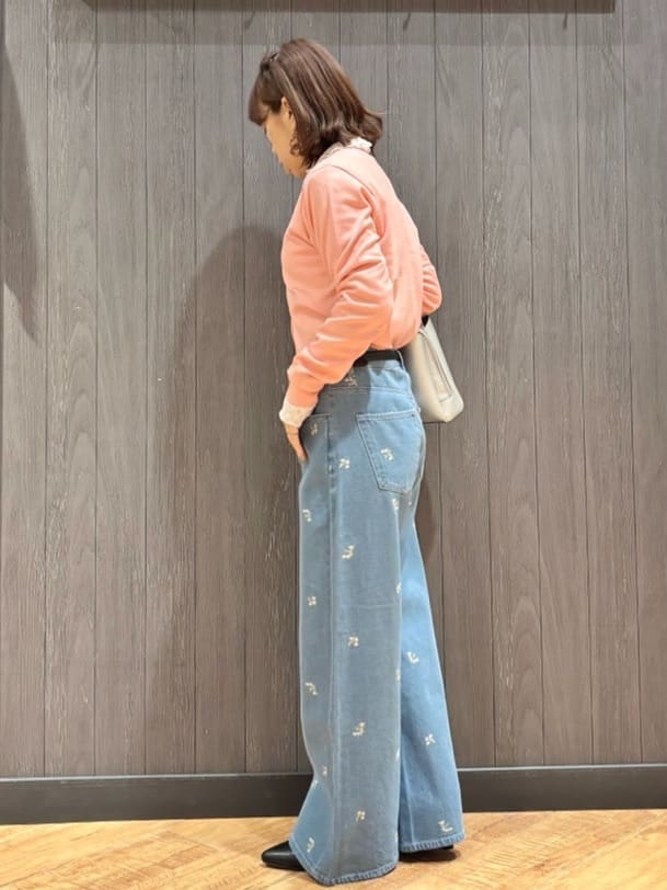 meiさんの「SHOO･LA･RUE｜【軽量/高レビュー】見た目よりもたっぷり入る ふわっと軽い3層ショルダー」を使ったコーディネート