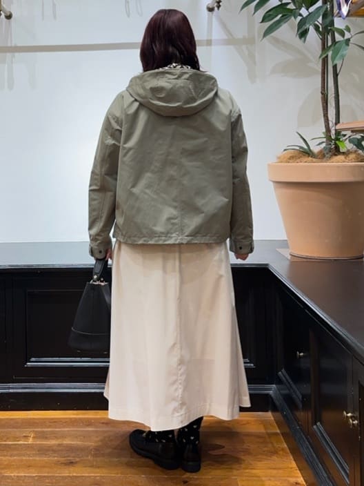 Asamiさんの「DRESSTERIOR｜【ウォッシャブル/撥水素材】撥水ツイル マウンテンパーカー」を使ったコーディネート