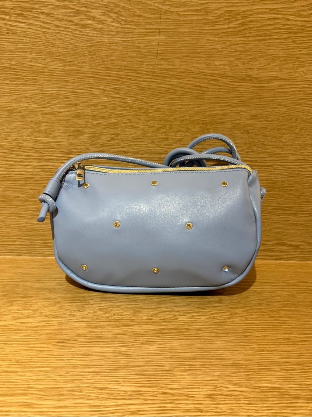 みーさんの「grove｜スタイリングが上品に決まる、ウールライクワイドパンツ」を使ったコーディネート
