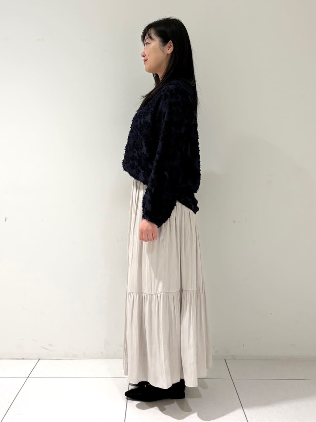 momokoさんの「INDIVI｜【洗える／丈調整可能】ギャザーフレアスカート」を使ったコーディネート
