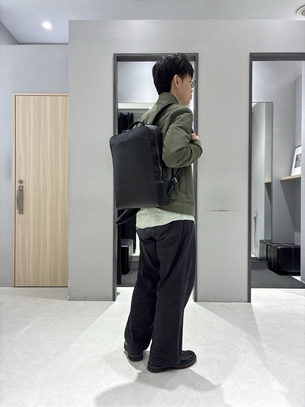わいずみさんの「TAKEO KIKUCHI｜スタンドカラー ショート リブ ブルゾン」を使ったコーディネート