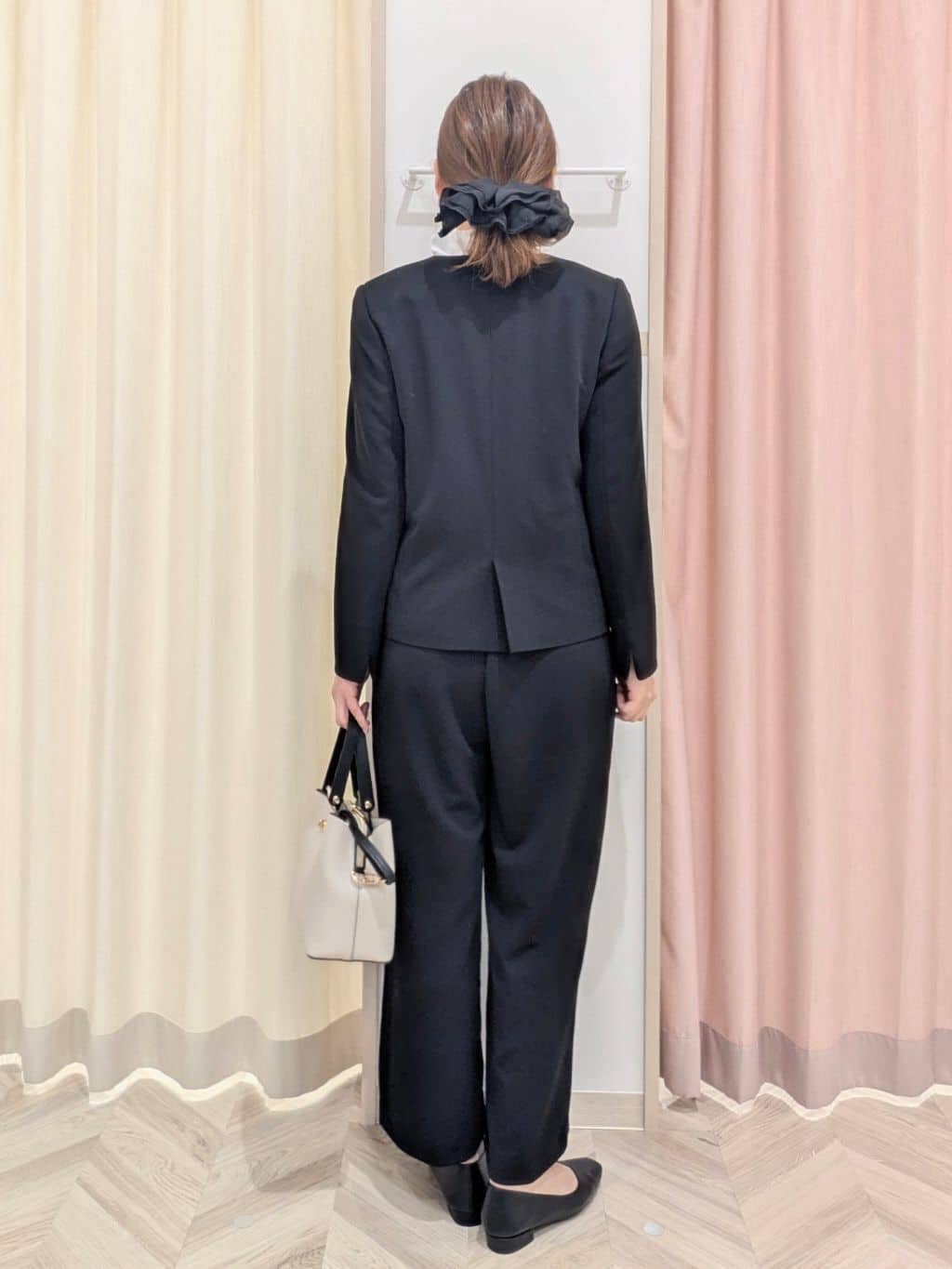 miyuさんの「SHOO･LA･RUE｜【S-LL/撥水】通勤やお出かけにも活躍 ミドルトレンチコート」を使ったコーディネート