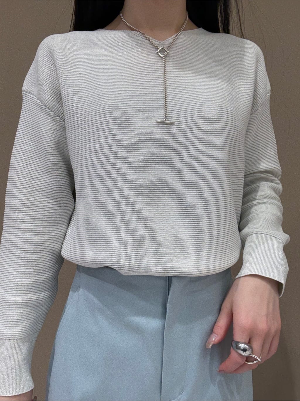 KEIKOさんの「INDIVI｜【名品／撥水／抗菌防臭】ショート丈リサイクルダウンコート」を使ったコーディネート