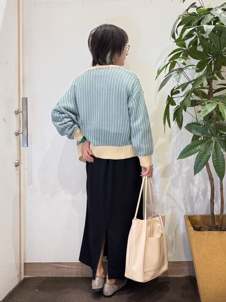 misakiさんの「SHOO･LA･RUE｜【綿100％/S-LL/プチプラ】選べる3柄 プリントアソートロンT」を使ったコーディネート