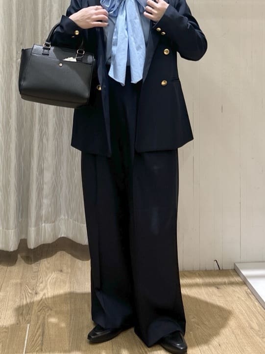 ga_riさんの「THE SHOP TK｜【通勤にもデイリーにも】CAVIAN 金ボタンダブルブレストジャケット」を使ったコーディネート