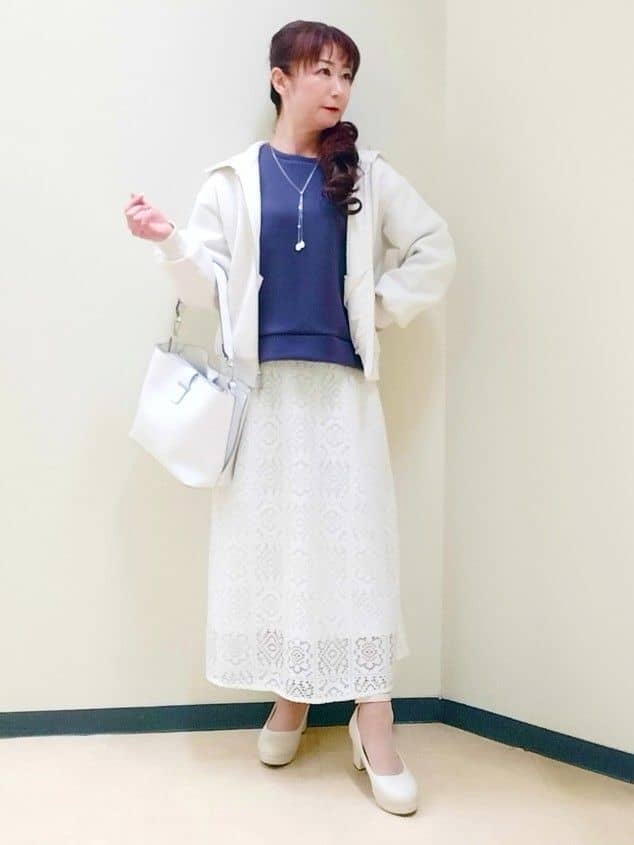 花さんの「Reflect｜チュールレイヤードスリーブプルオーバー」を使ったコーディネート
