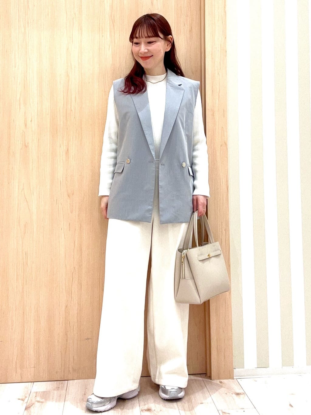 ririさんの「SHOO･LA･RUE｜【セットアップ可/S-LL/洗濯機可】サッと羽織ってこなれ見え ダブルブレストジレ」を使ったコーディネート