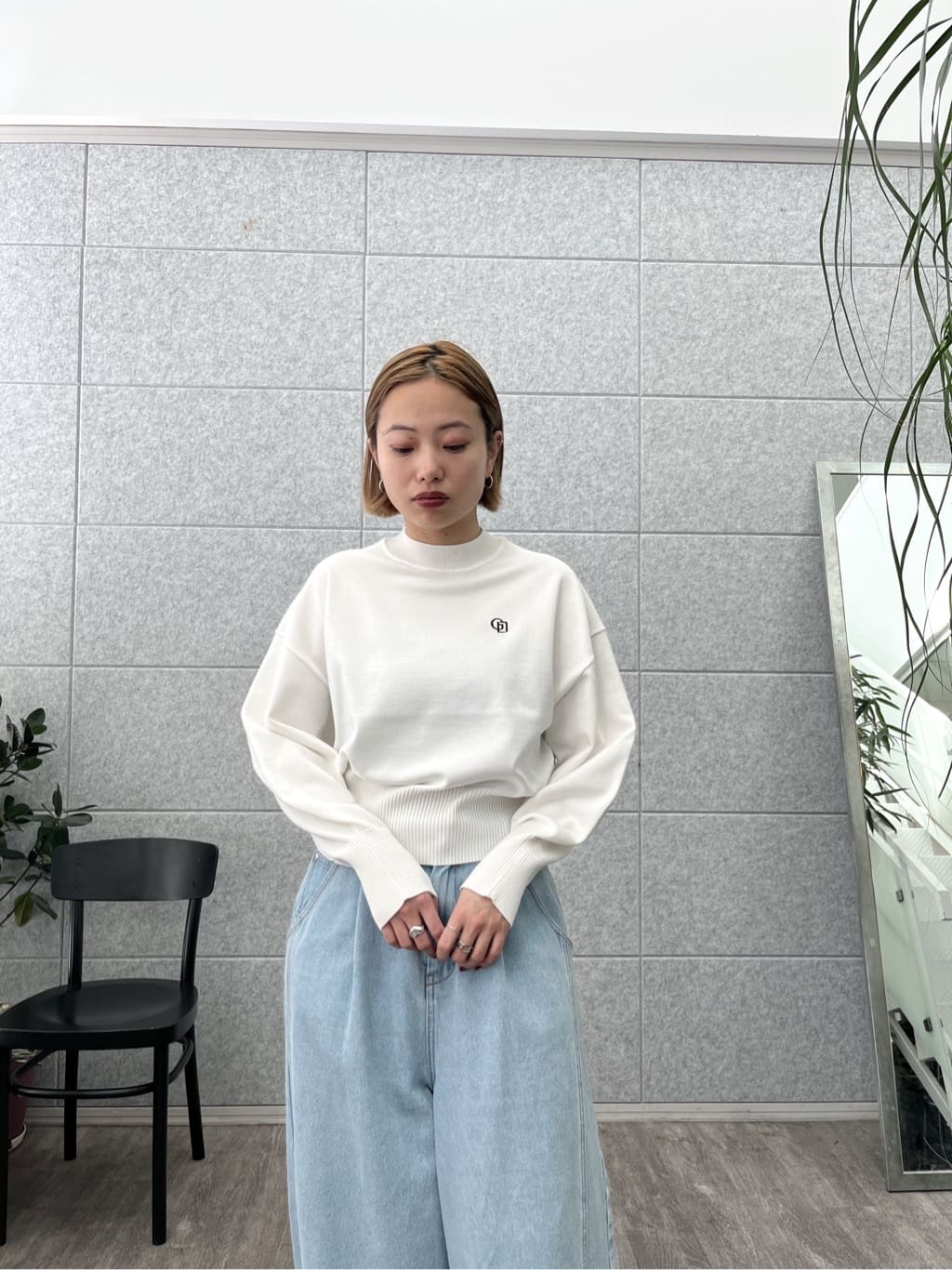 Harukaさんの「INDIVI｜Timeless｜フォルムロゴニット」を使ったコーディネート