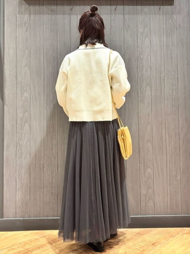 meiさんの「SHOO･LA･RUE｜プリントスカーフ（65&times;65cm）」を使ったコーディネート