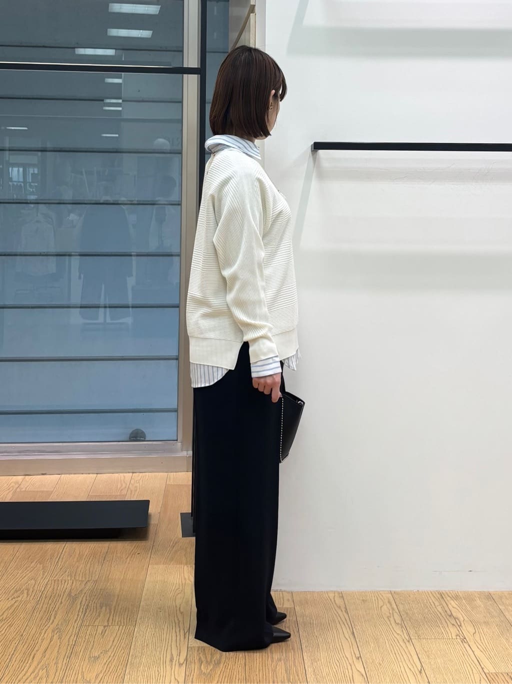 asamiさんの「INDIVI｜【洗える／キレイ色】体型カバー無縫製ニット」を使ったコーディネート