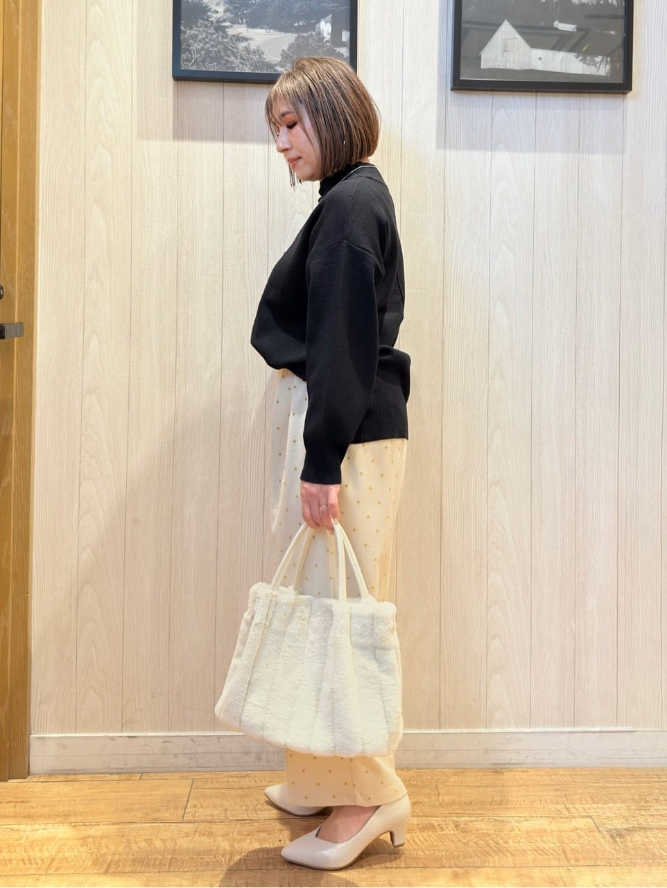 Megさんの「SHOO･LA･RUE｜【S-LL】きれい見えも叶う フロッキードットワイドパンツ」を使ったコーディネート