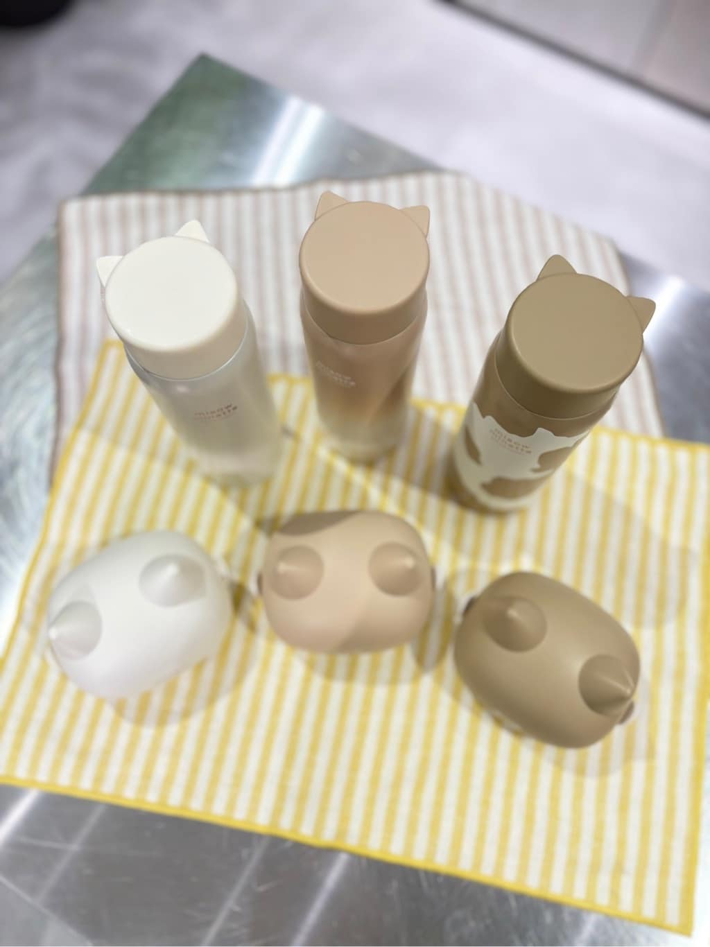 muuさんの「212 KITCHEN STORE｜にゃお ねこみみステンレスマグボトル P」を使ったコーディネート