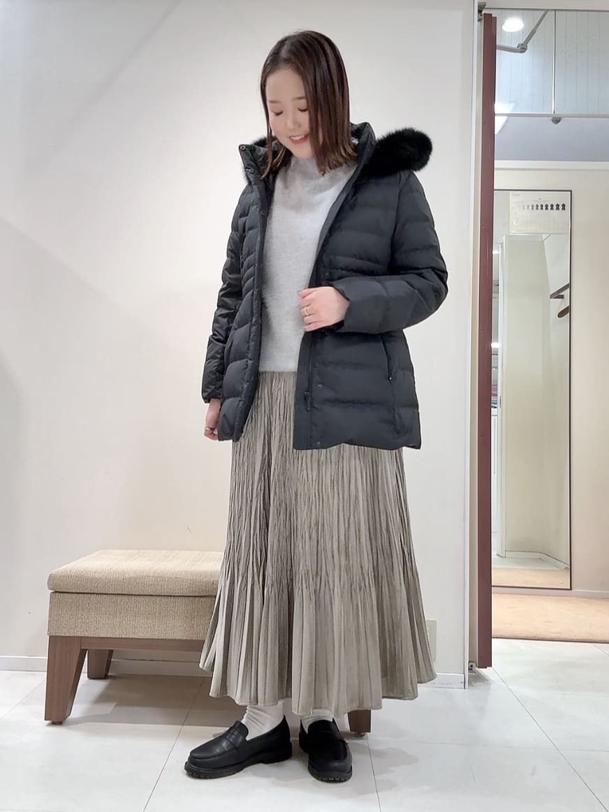 YUIさんの「UNTITLED｜【はっ水機能/フード取り外し可】ミディダウンコート」を使ったコーディネート