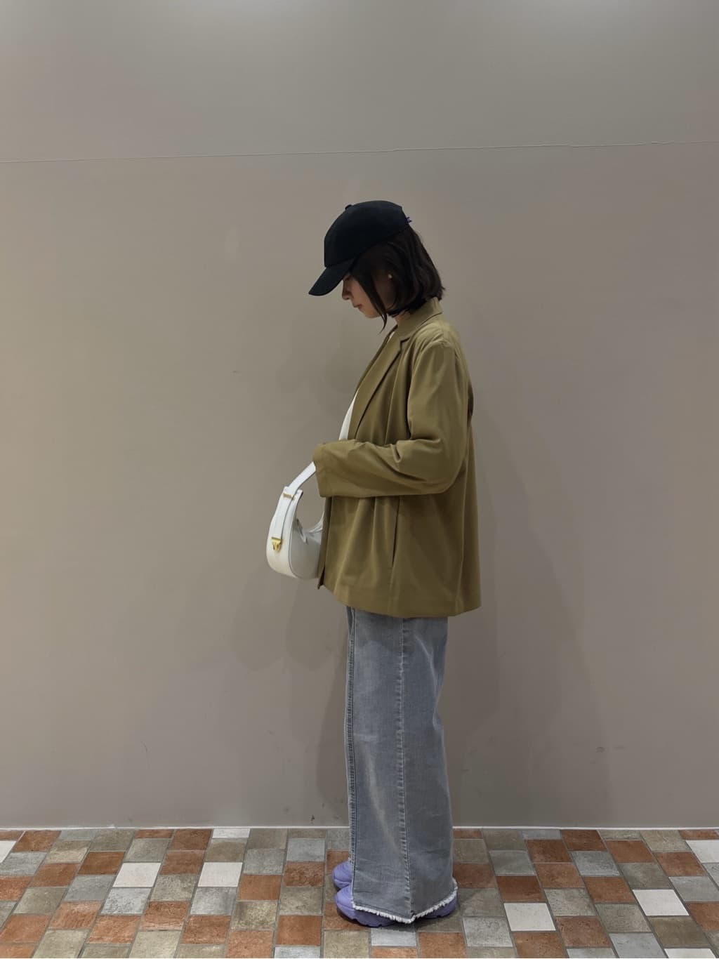みゆさんの「INDIVI｜ドッキングパフスリーブニット」を使ったコーディネート
