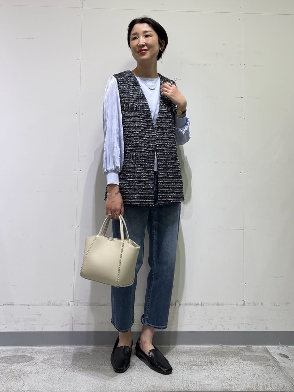 yuriさんの「INDIVI｜【洗える／華やか】袖プリーツニット」を使ったコーディネート
