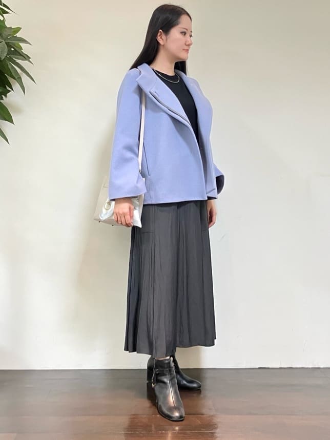 カレンさんの「UNTITLED｜【着回しが効く／オンオフアウター】ウールショートコート」を使ったコーディネート