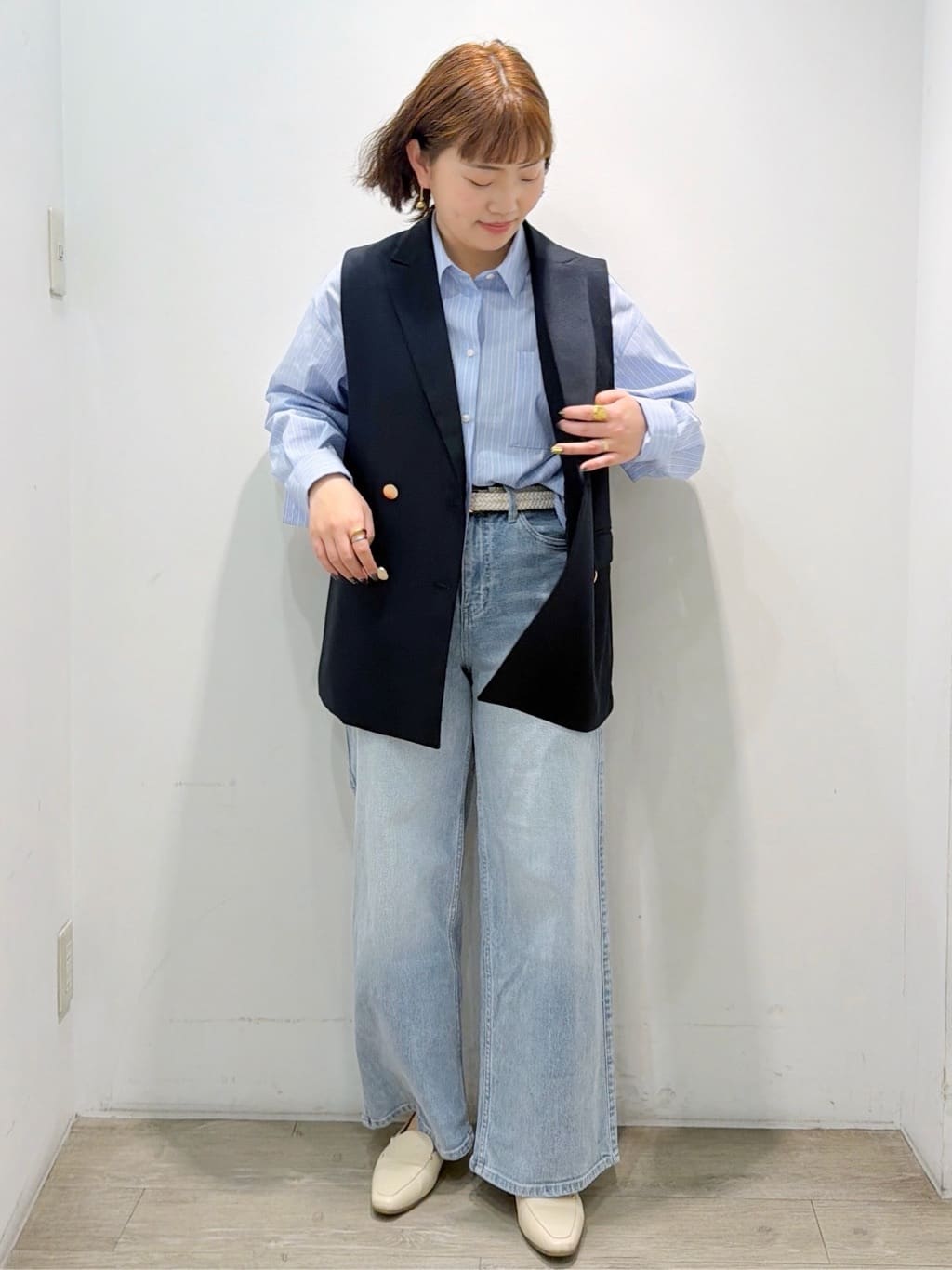 sumicaさんの「OPAQUE.CLIP｜金ボタンダブルブレストテーラードジレ／セットアップ対応【洗える】《S～LL》」を使ったコーディネート