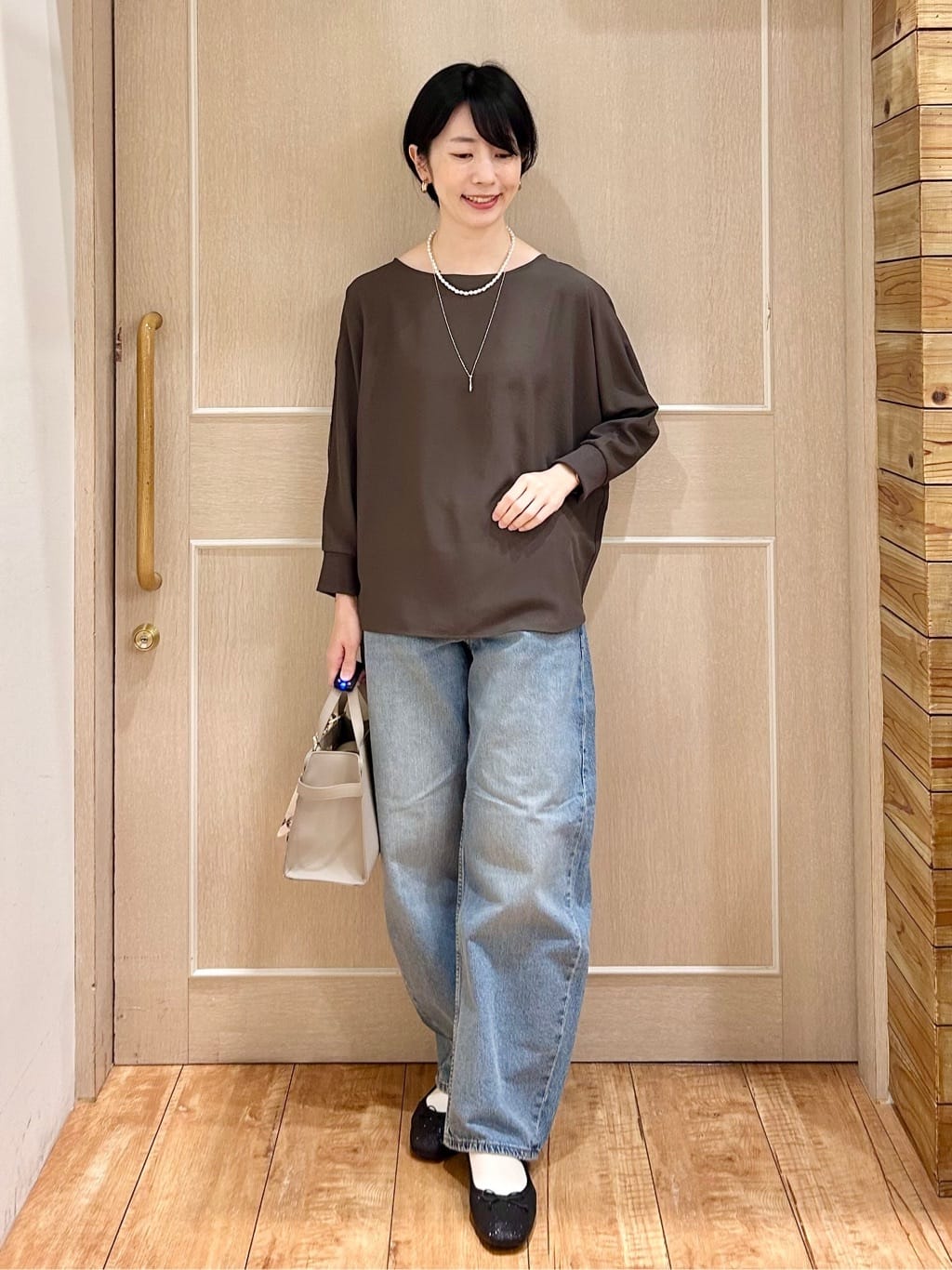 ちぐささんの「SHOO･LA･RUE｜【S-LL/セットアップ可/イージーケア/UV】オンにもオフにも 軽やかシングルジャケット」を使ったコーディネート