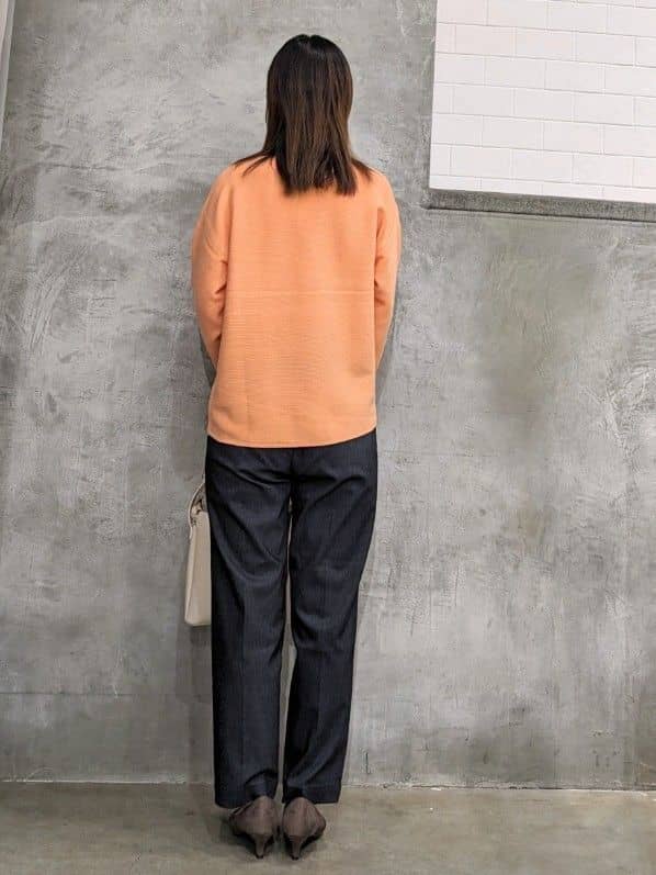  E.Yさんの「THE SHOP TK｜【S-XLサイズ/選べる6色】どこから見ても美しい ガーターニット/洗濯機OK」を使ったコーディネート