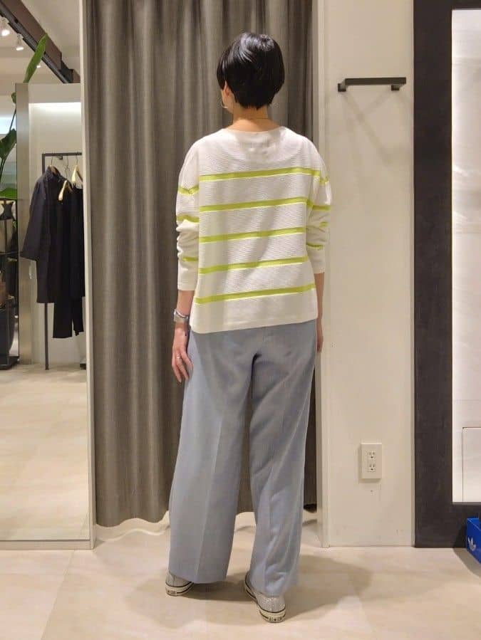 まちこさんの「UNTITLED｜◆【ゆったり/洗える】クロップドニットプルオーバー」を使ったコーディネート