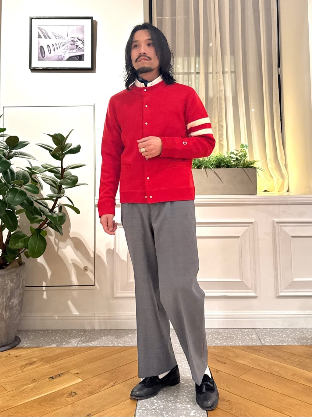 kawarataniさんの「DRESSTERIOR｜◆ウォッシャブル アームライン ラウンドカーディガン」を使ったコーディネート