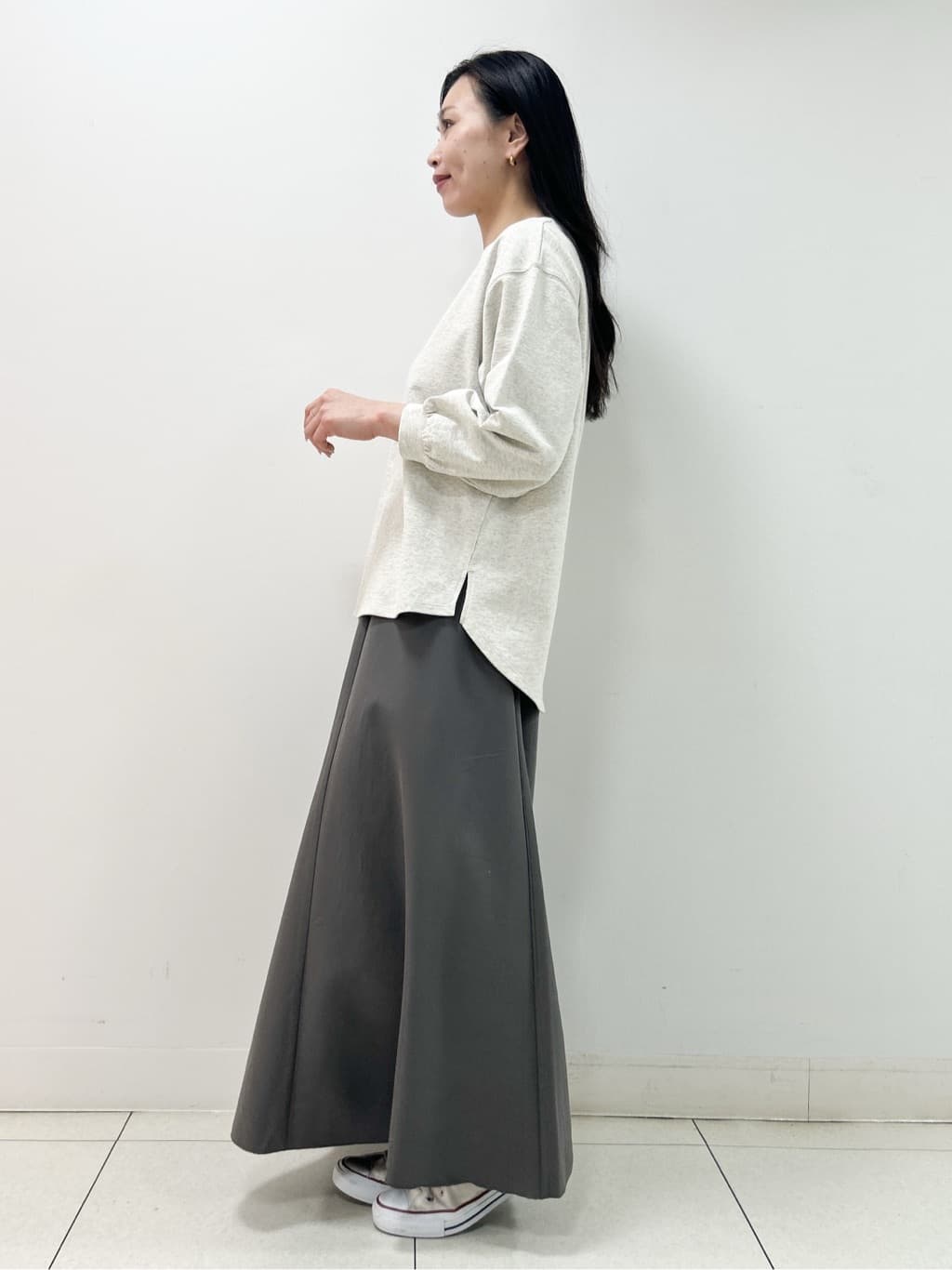 Kaiさんの「Dessin｜【360度可愛い・洗える】バックヘンリーカットソー」を使ったコーディネート