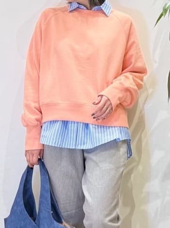 misakiさんの「SHOO･LA･RUE｜【ライトオンスデニム/S-LL/洗濯機可】夏にはきたい らくらくイージーデニムテーパードパンツ」を使ったコーディネート
