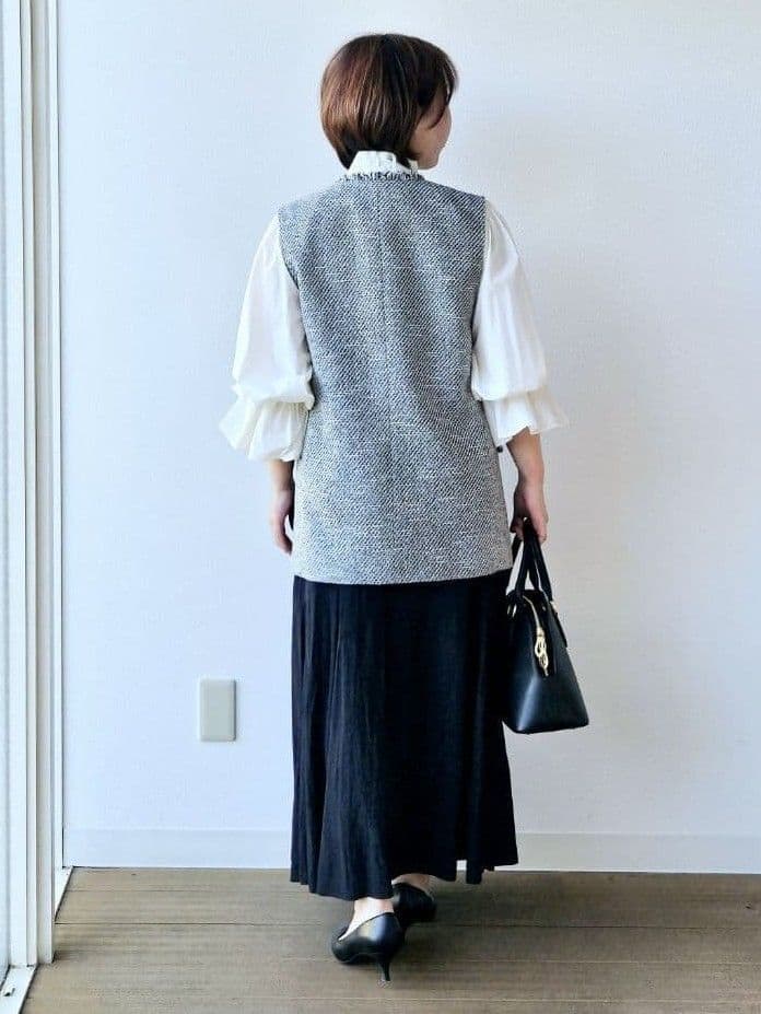 やじまさんの「UNTITLED｜【日本製／通勤／フォーマル】カシミヤ混ノーカラーコート」を使ったコーディネート